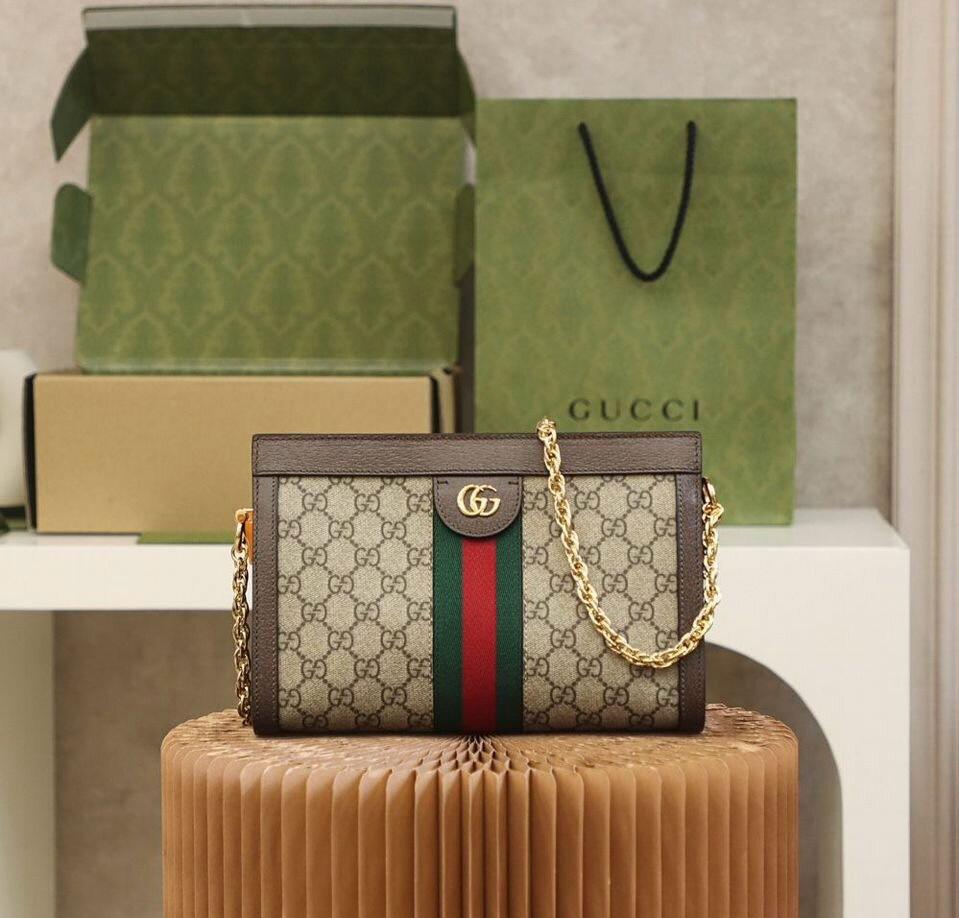 Gucci Ophidia GG Medium Shoulder Bag